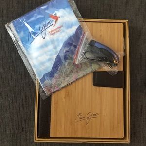 MAUI JIM — NWT!!